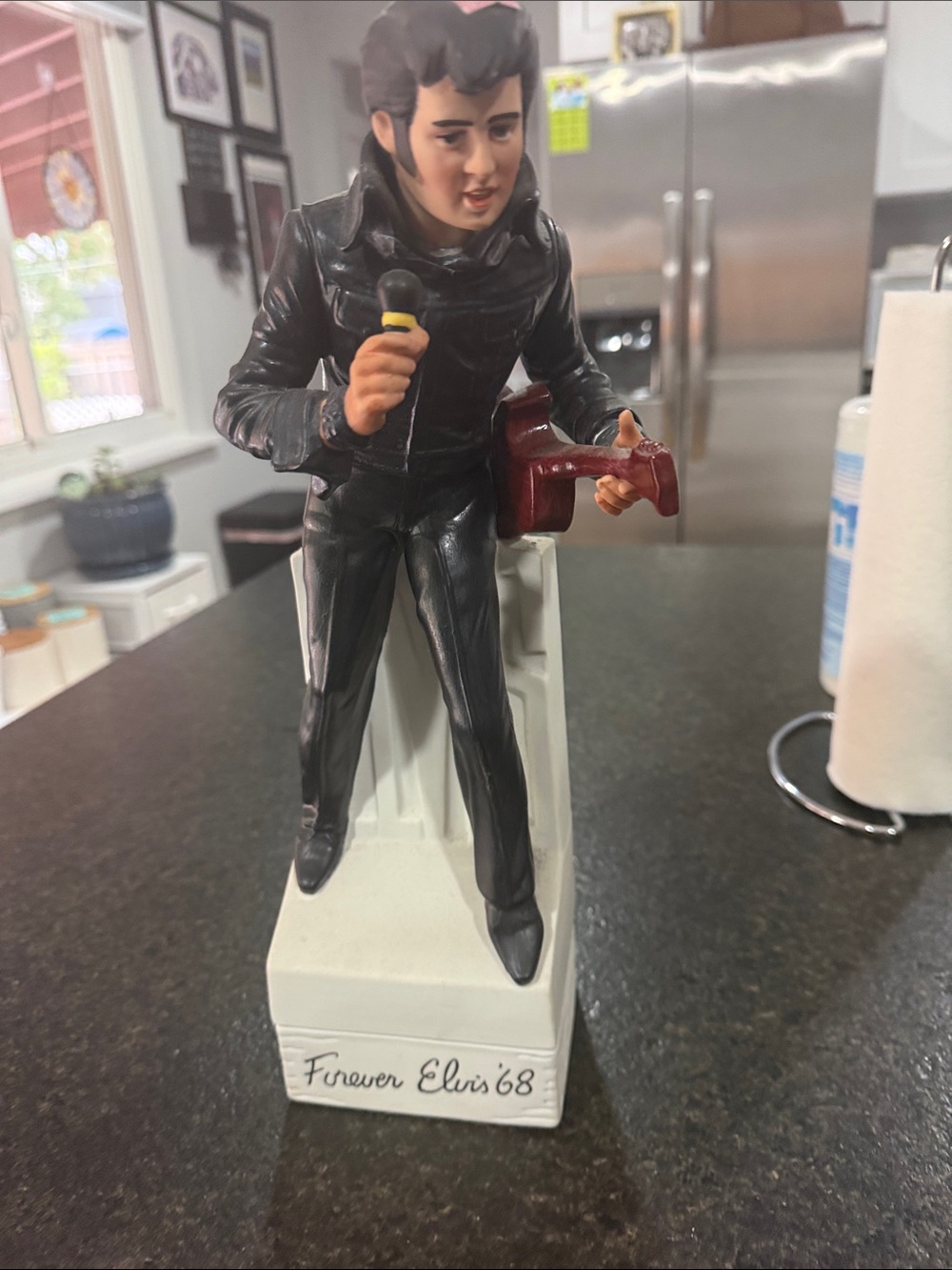 Forever Elvis '68 Ceramic Figurine - Black Outfit